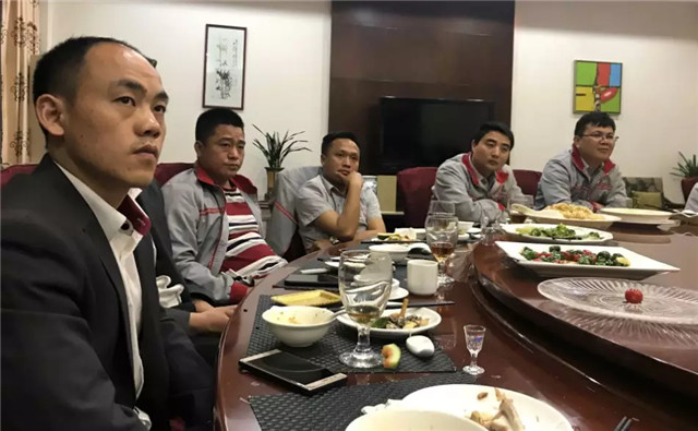 亮閣門窗｜家庭文化系列報(bào)道之——傳承孝道文化！