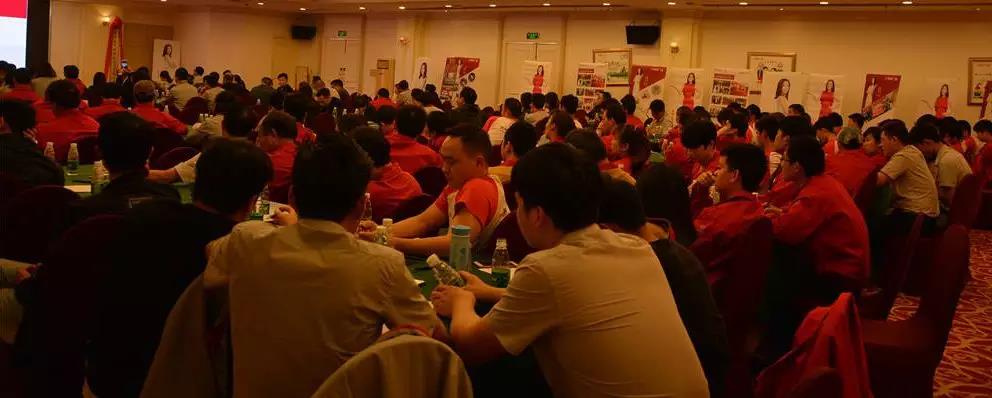聚勢奮進(jìn)，共創(chuàng)新時(shí)代｜亮閣門窗家庭文化系列報(bào)道之——點(diǎn)亮幸福人生！